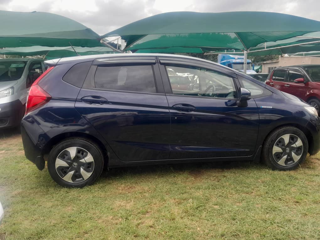 2016 Honda GP5 Fit 2016 thumbnail 5 - Car World