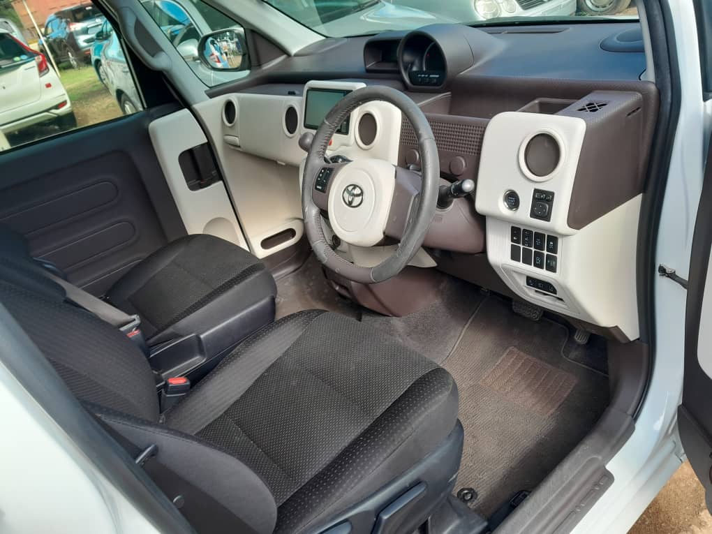 2016 Toyota Pote thumbnail 4 - Car World