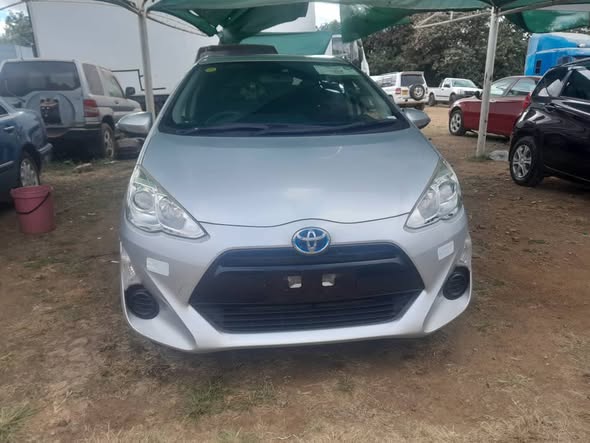Buy 2016 Toyota Aqua Hybrid in Harare, Zimbabwe - Car World