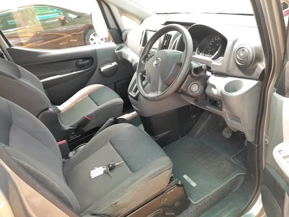 2016 Nissan Vannet thumbnail 2 - Car World