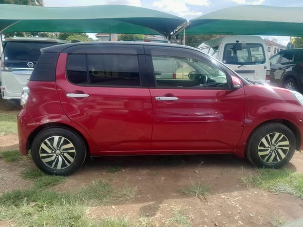 2016 Daihatsu Boon thumbnail 3 - Car World