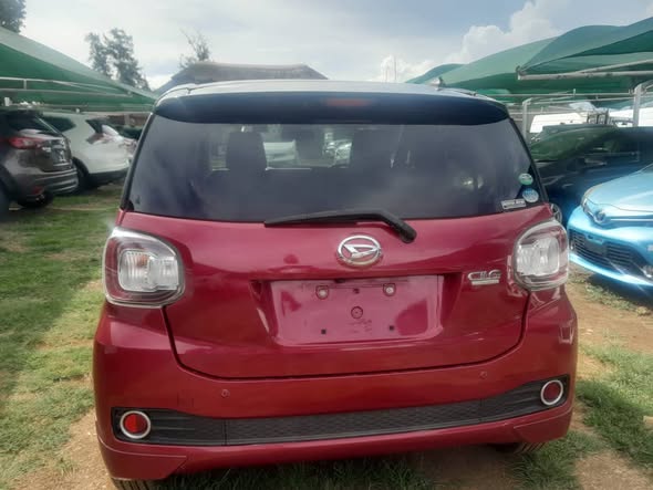 2016 Daihatsu Boon thumbnail 4 - Car World