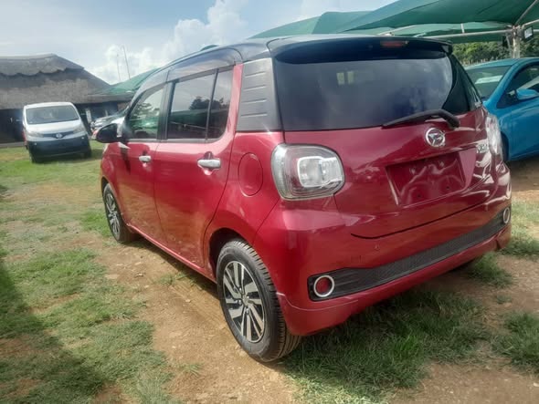 2016 Daihatsu Boon thumbnail 5 - Car World