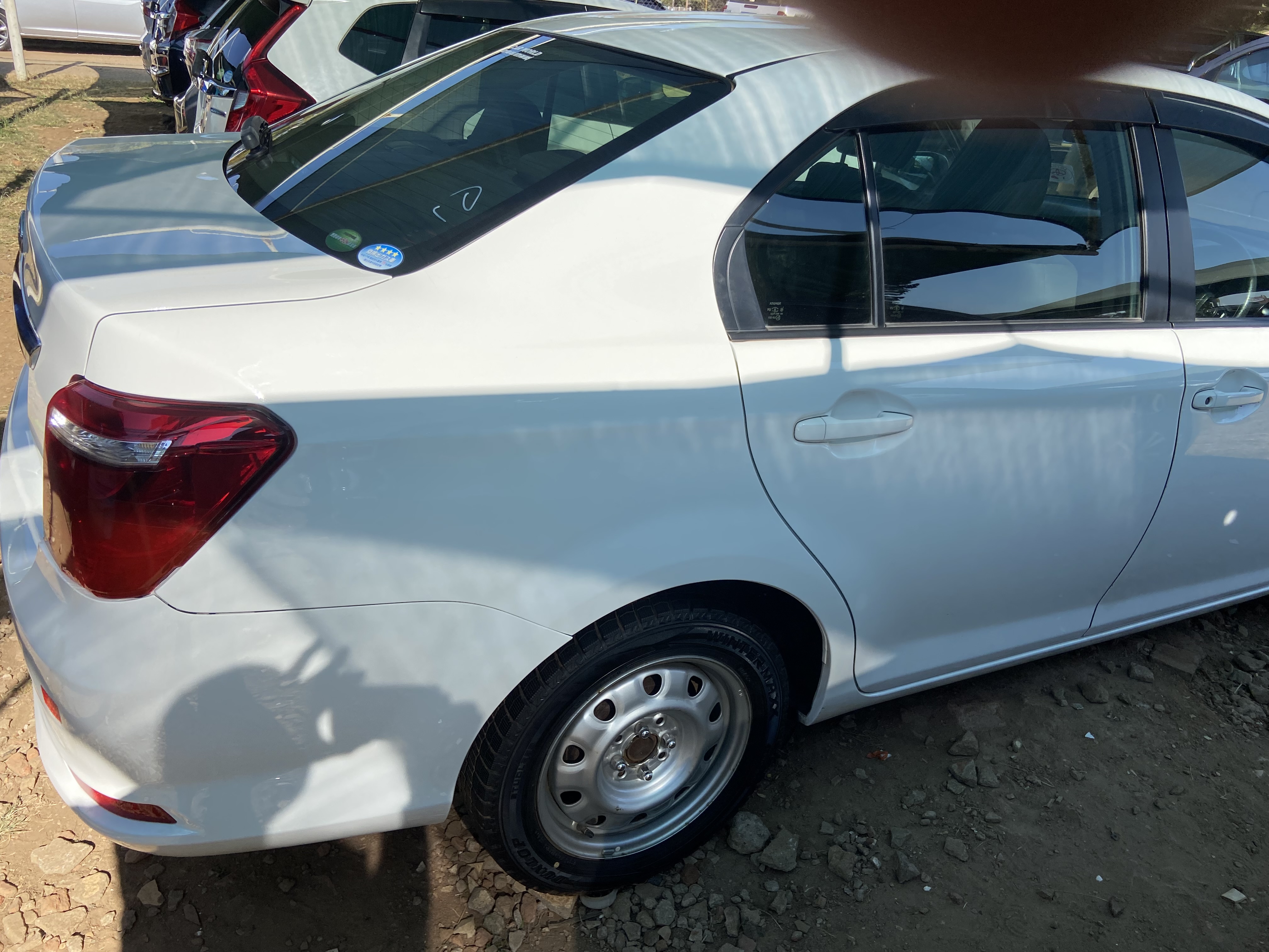 2018 Toyota Axio thumbnail 3 - Car World