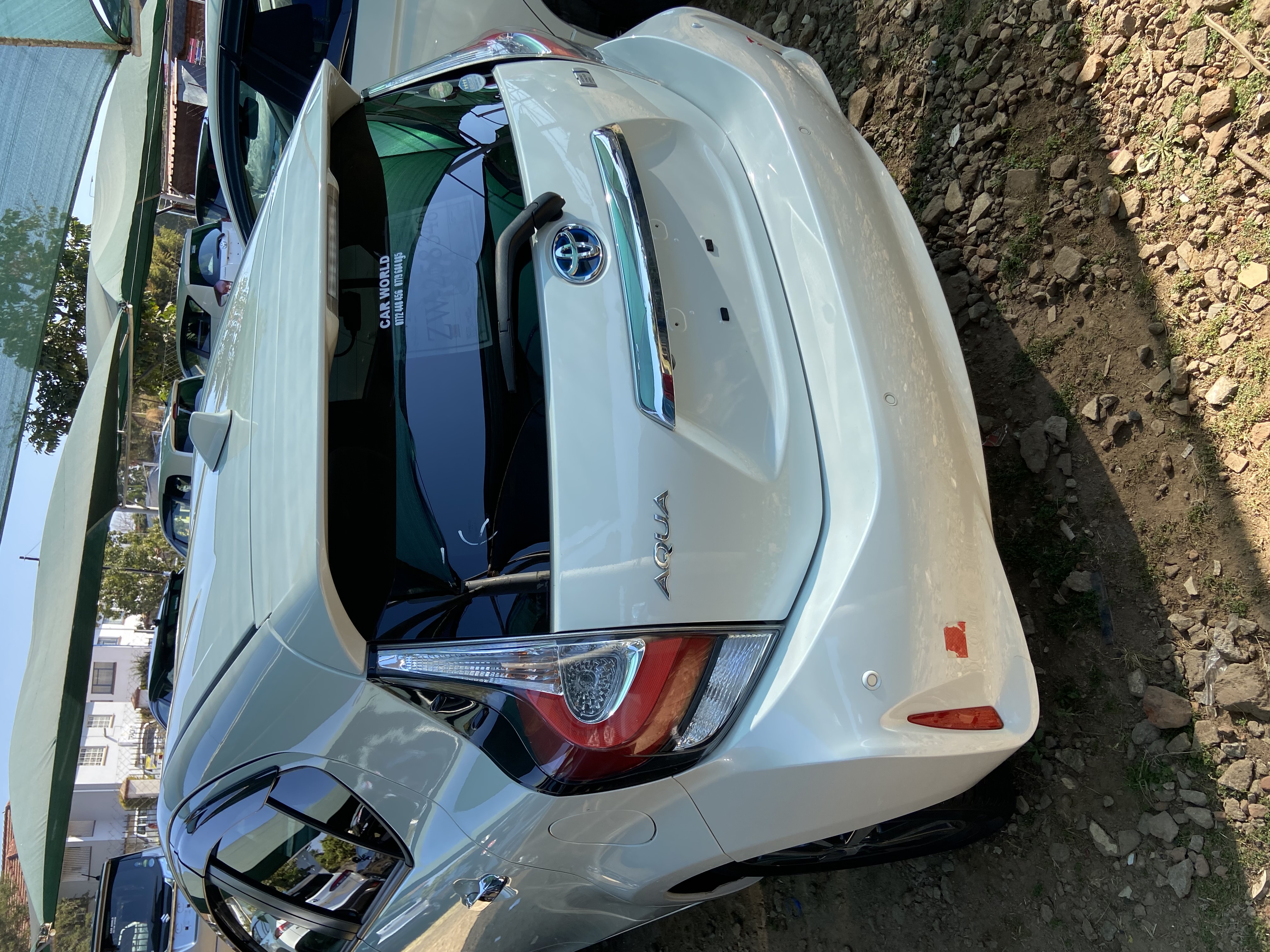2018 Toyota Aqua thumbnail 2 - Car World